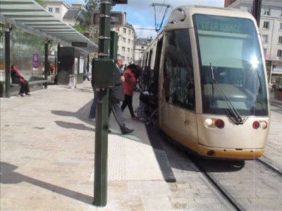 Comble-lacunes installé à Orleans vue quai